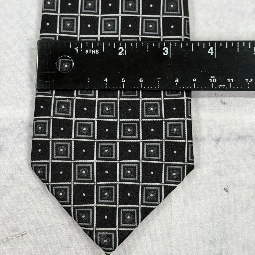 Donald J Trump Signature Collection Silk Tie Black Geometric 60